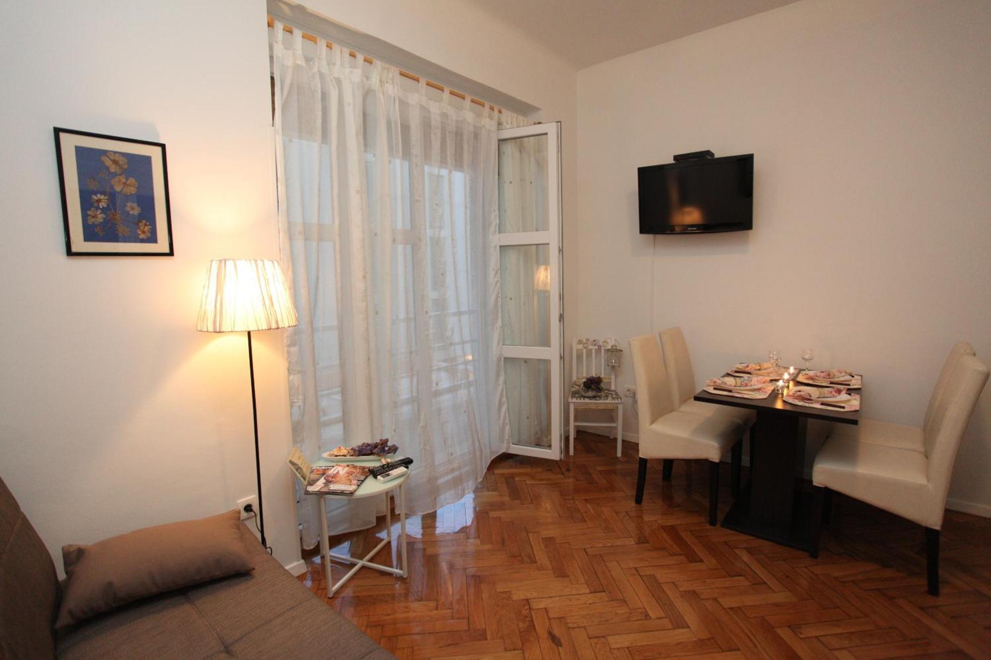 Vincent Apt. In Old Town Centre زادار الغرفة الصورة
